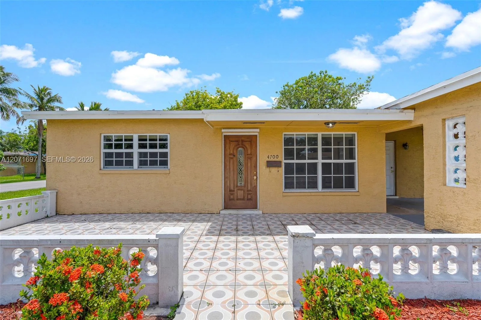 4700 NW 41st Pl, Lauderdale Lakes, FL 33319 photo 5