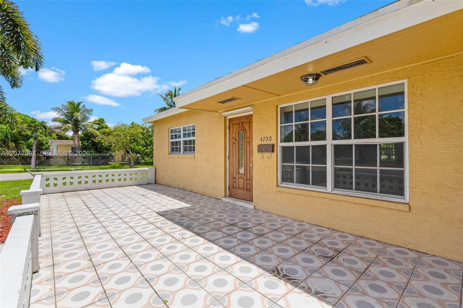4700 NW 41st Pl, Lauderdale Lakes, FL 33319 photo 6