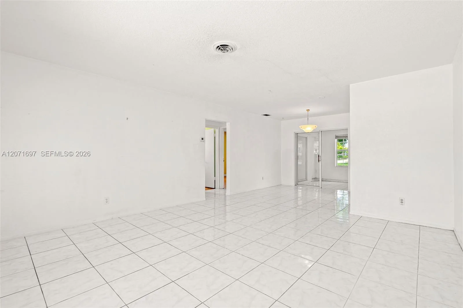 4700 NW 41st Pl, Lauderdale Lakes, FL 33319 photo 8