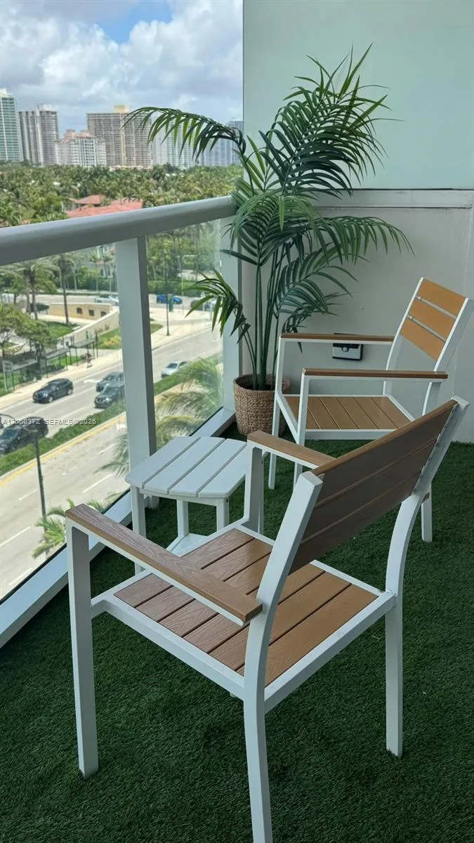19201 Collins Ave # 632, Sunny Isles Beach, FL 33160 photo 11