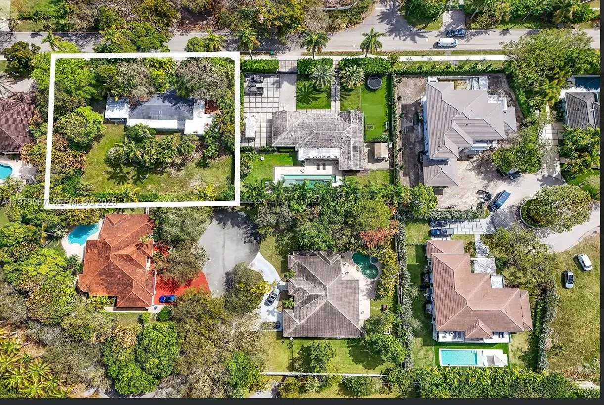 9330 SW 72nd Ave, Pinecrest, FL 33156 photo 2