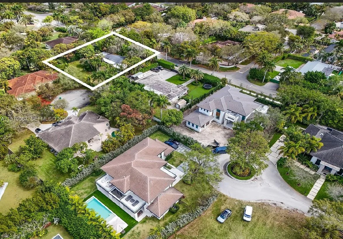 9330 SW 72nd Ave, Pinecrest, FL 33156 photo 3