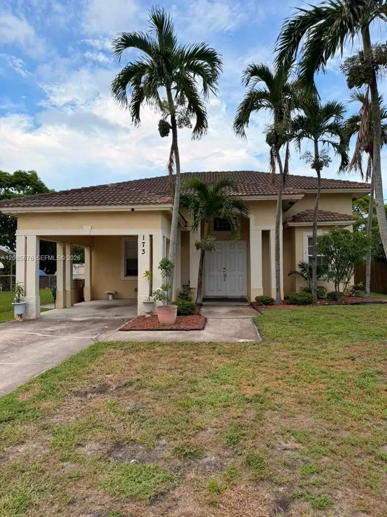 173 SW 3rd Ct, Deerfield Beach, FL 33441