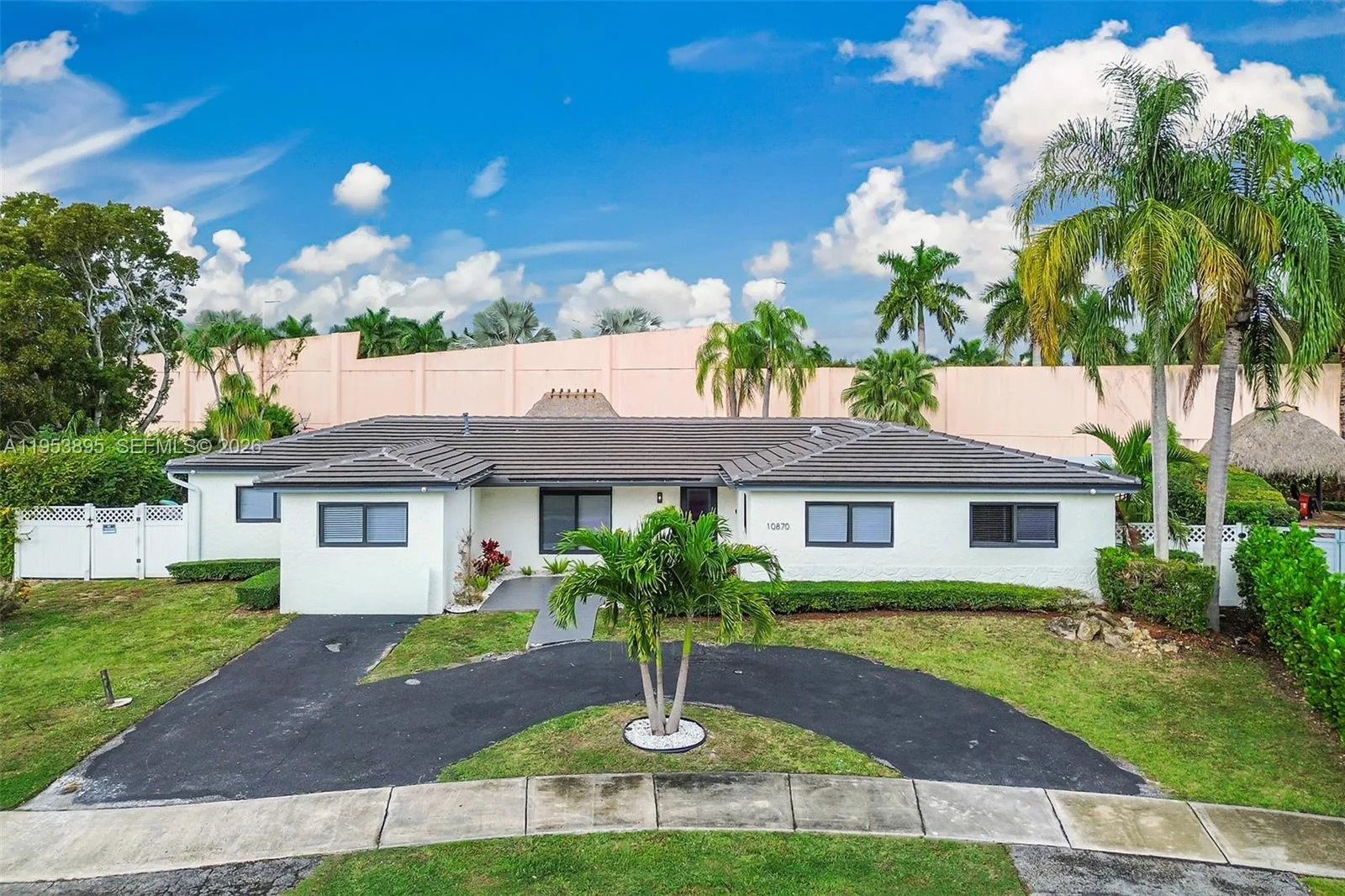 10870 SW 106th Ave, Miami, FL 33176