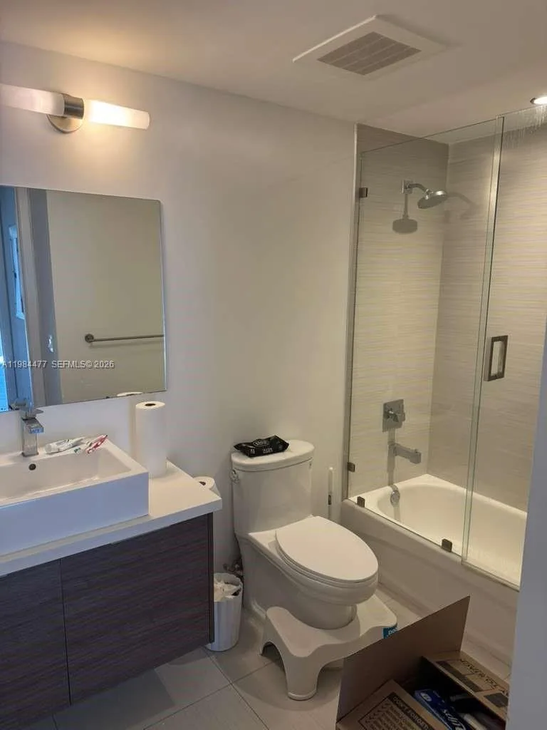 1010 SW 2nd Av # 1502, Miami, FL 33130 photo 9