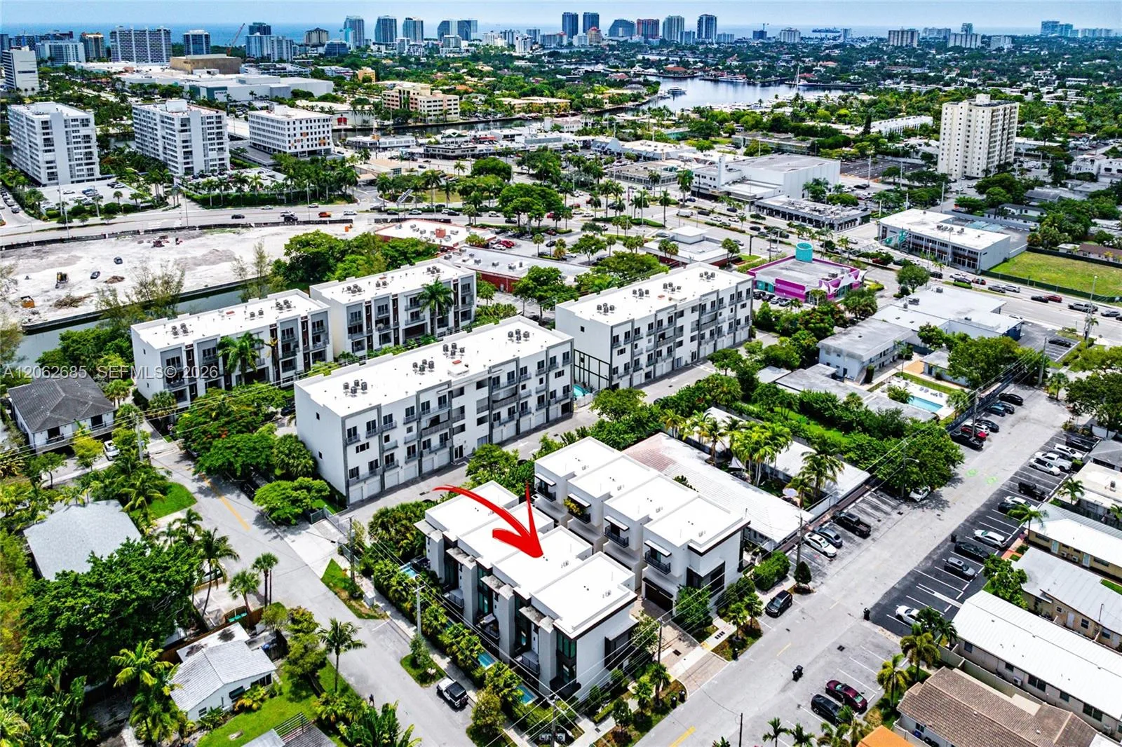 1054 N Victoria Park Rd, Fort Lauderdale, FL 33304 photo 5