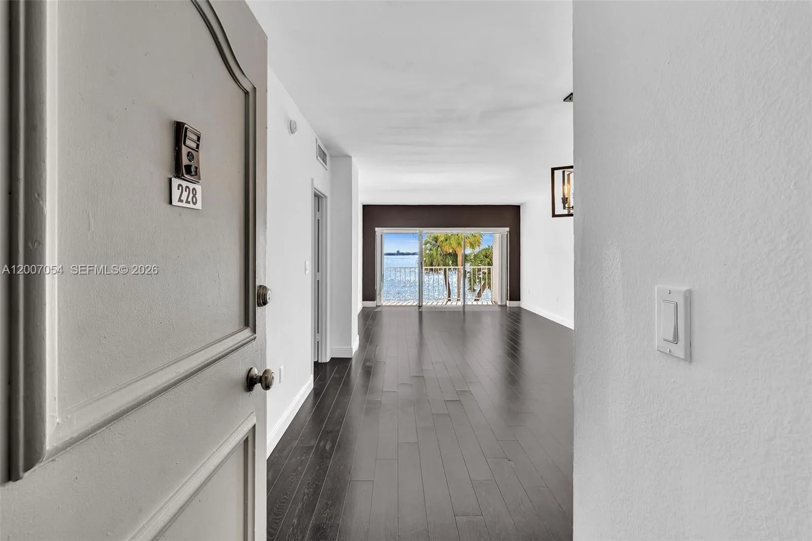 500 Bayview Dr # 228, Sunny Isles Beach, FL 33160 photo 4