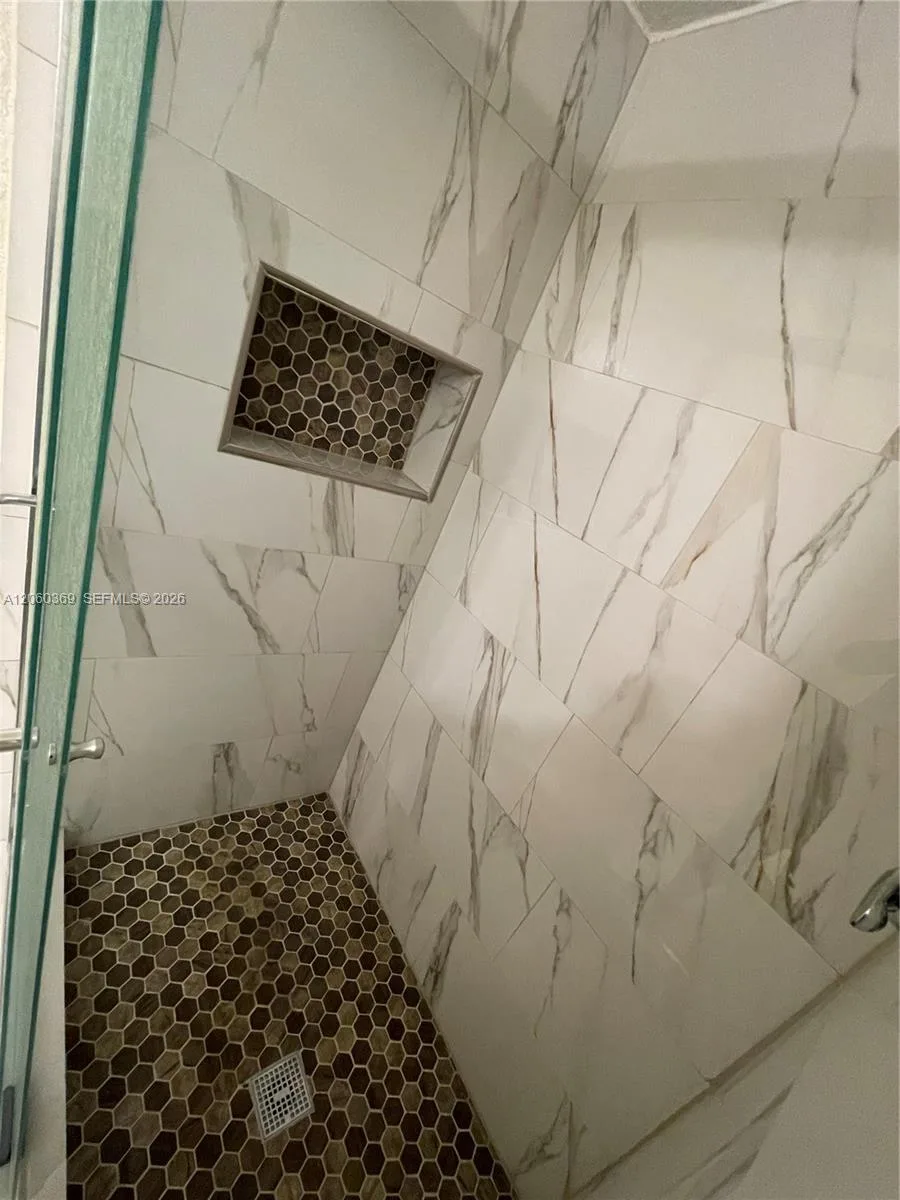 16240 Laurel Dr # 101, Weston, FL 33326 photo 11
