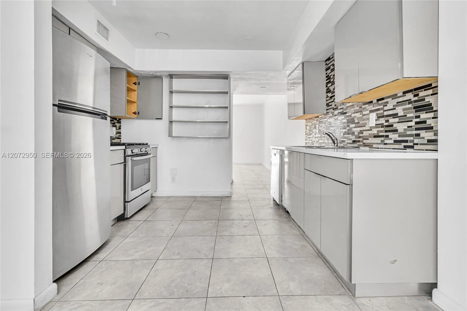 7407 Big Cypress Dr, Miami Lakes, FL 33014 photo 9