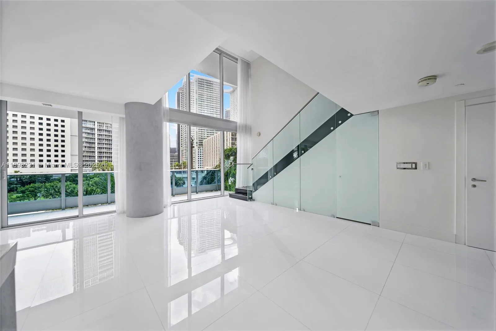 200 Biscayne Boulevard Way # 305, Miami, FL 33131 photo 5