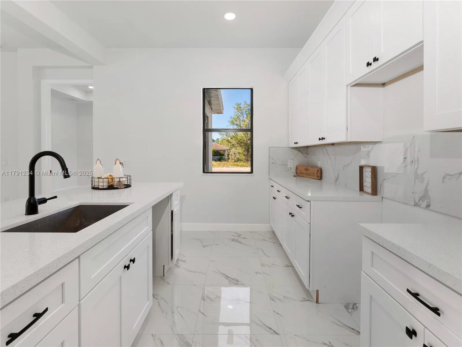 923 WINTERS ST E, Lehigh Acres, FL 33974