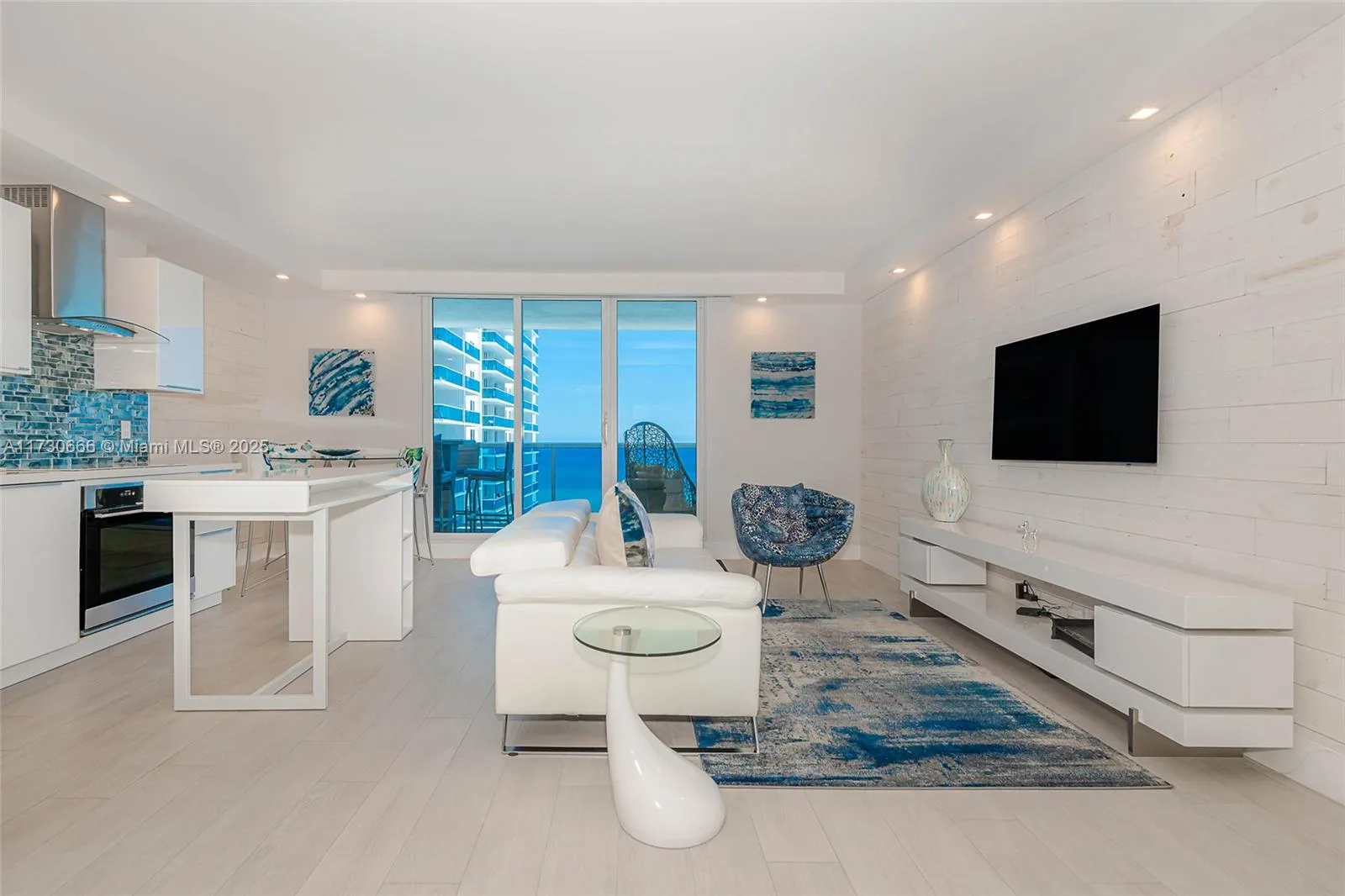 2301 Collins Ave # 941, Miami Beach, FL 33139 photo 2
