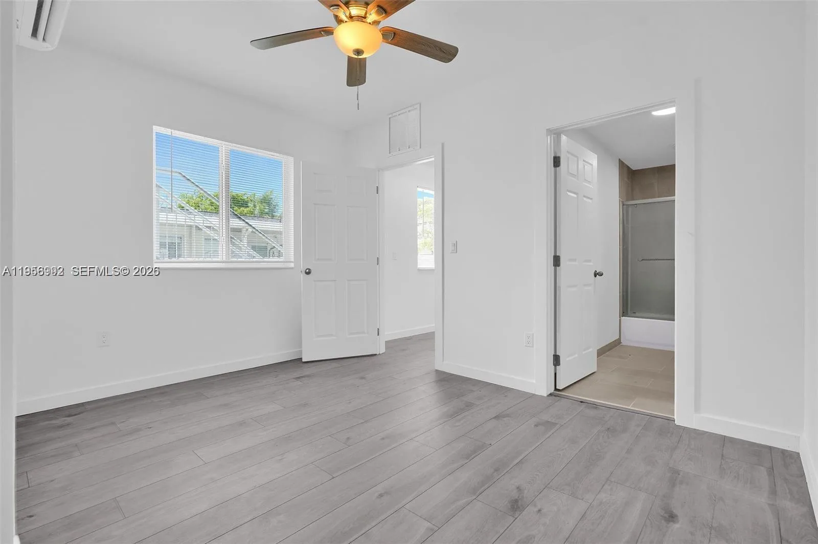 600 NW 25th Ct, Miami, FL 33125 photo 2