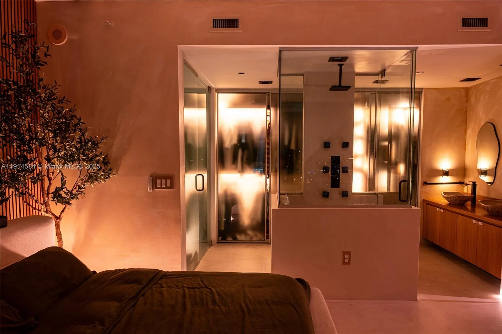 1040 Biscayne Blvd # 2905, Miami, FL 33132 photo 11