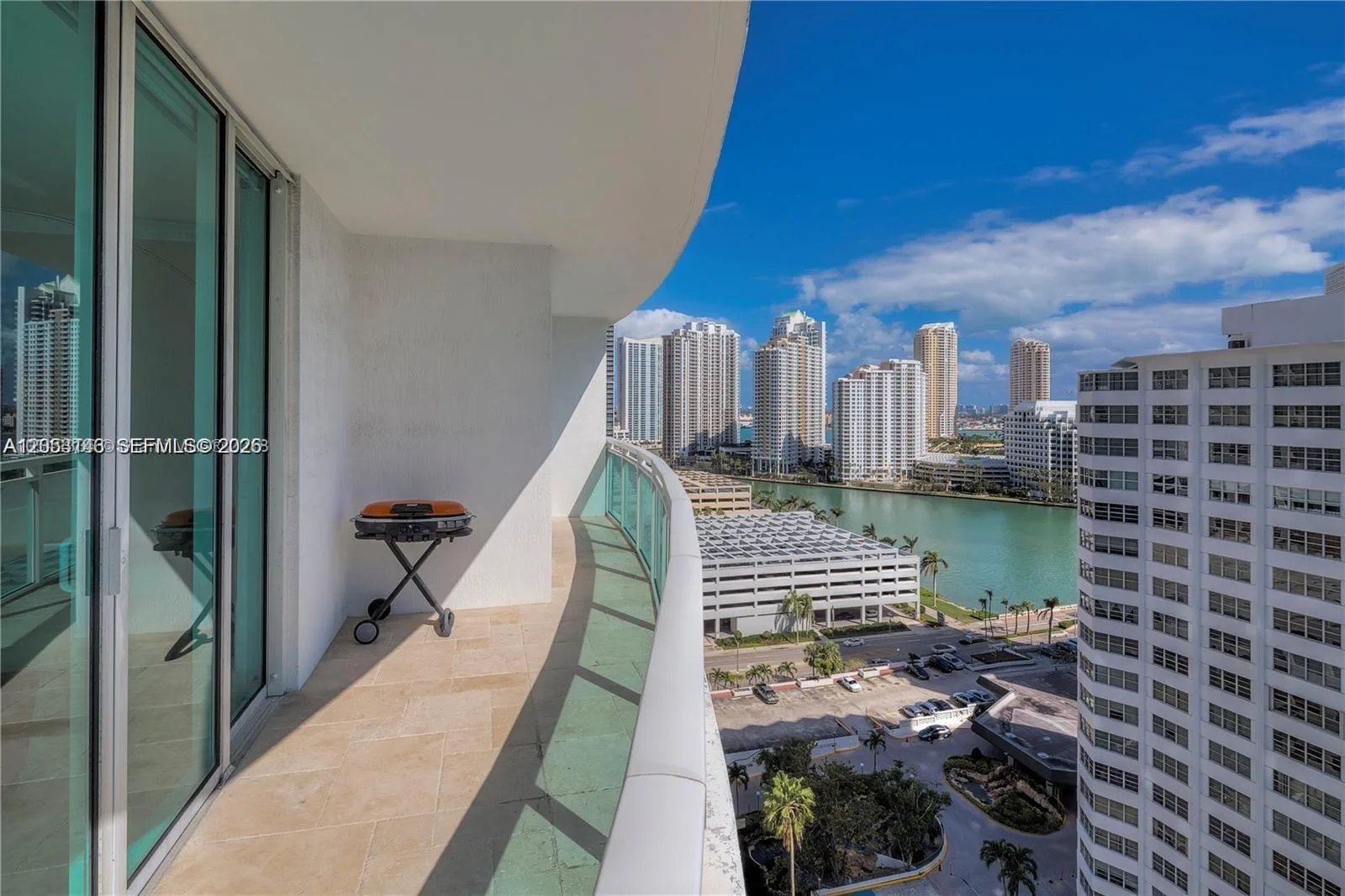 950 Brickell Bay Dr # 1711, Miami, FL 33131