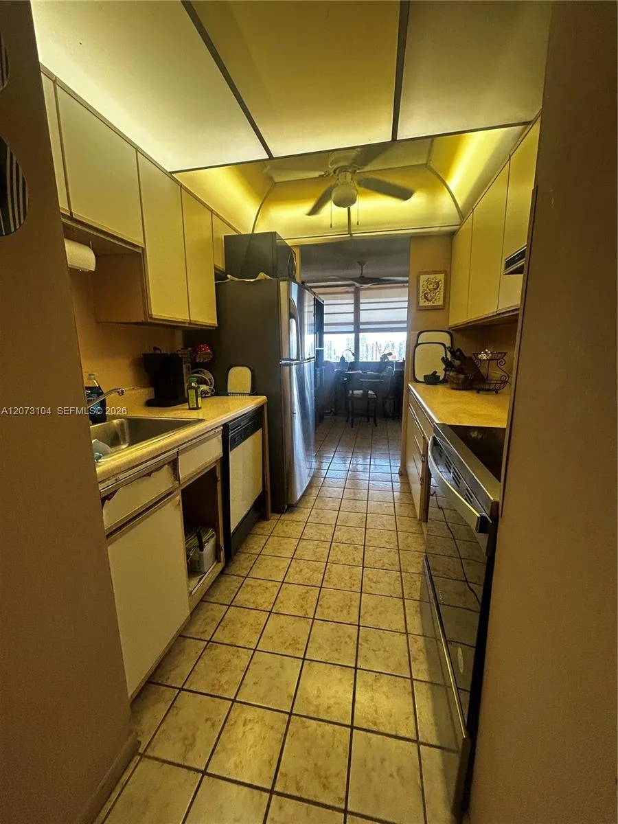 251 174th St # 2315, Sunny Isles Beach, FL 33160 photo 12