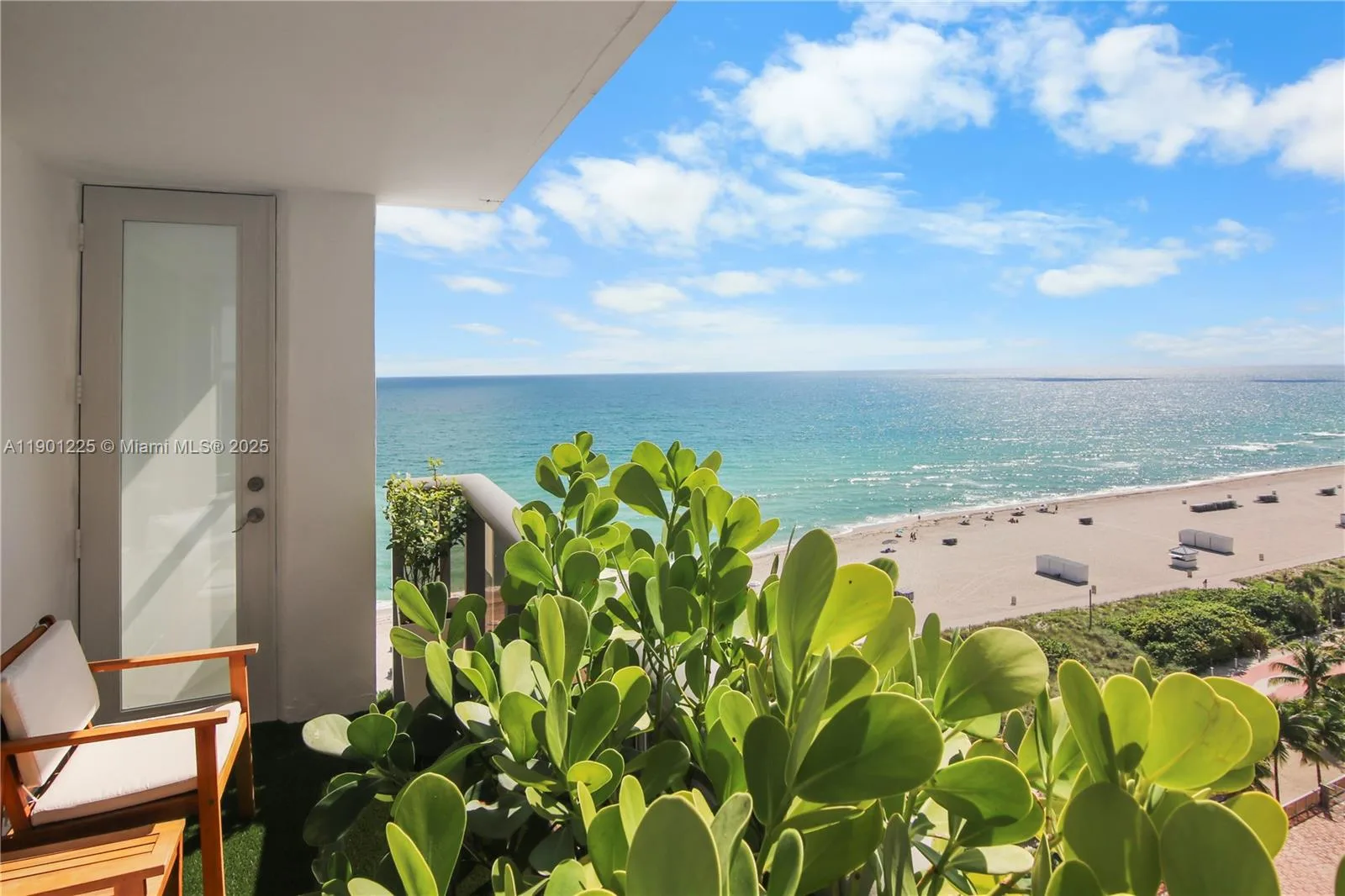 6039 Collins Ave # 1402, Miami Beach, FL 33140