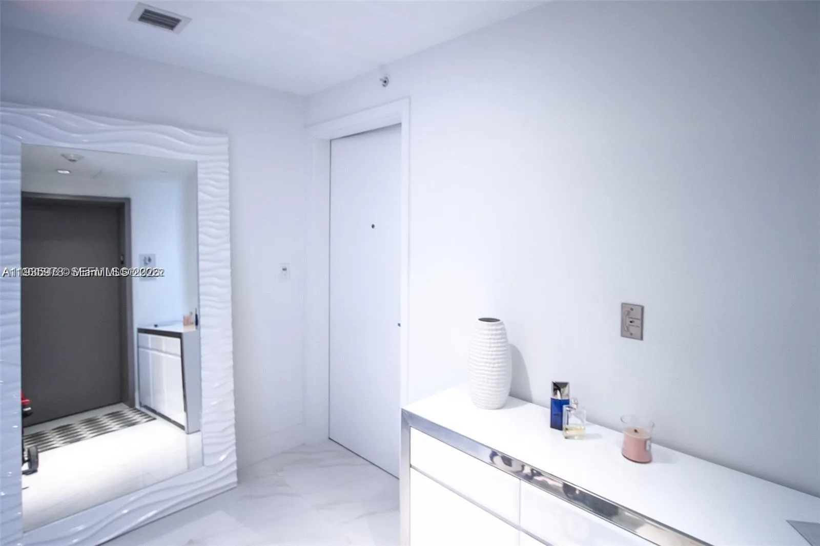 16385 Biscayne Blvd # 719, North Miami Beach, FL 33160 photo 12
