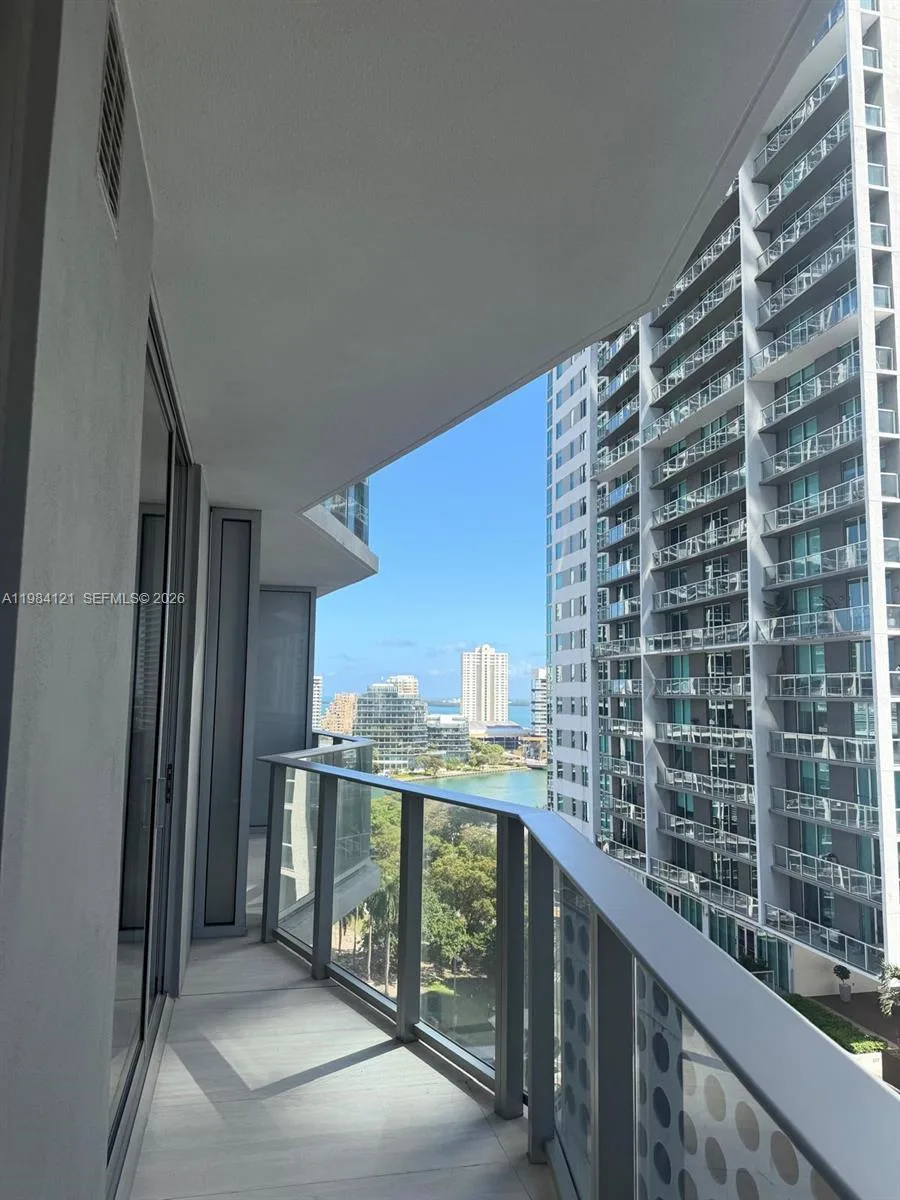 77 SE 5TH ST # 1611, Miami, FL 33131 photo 11