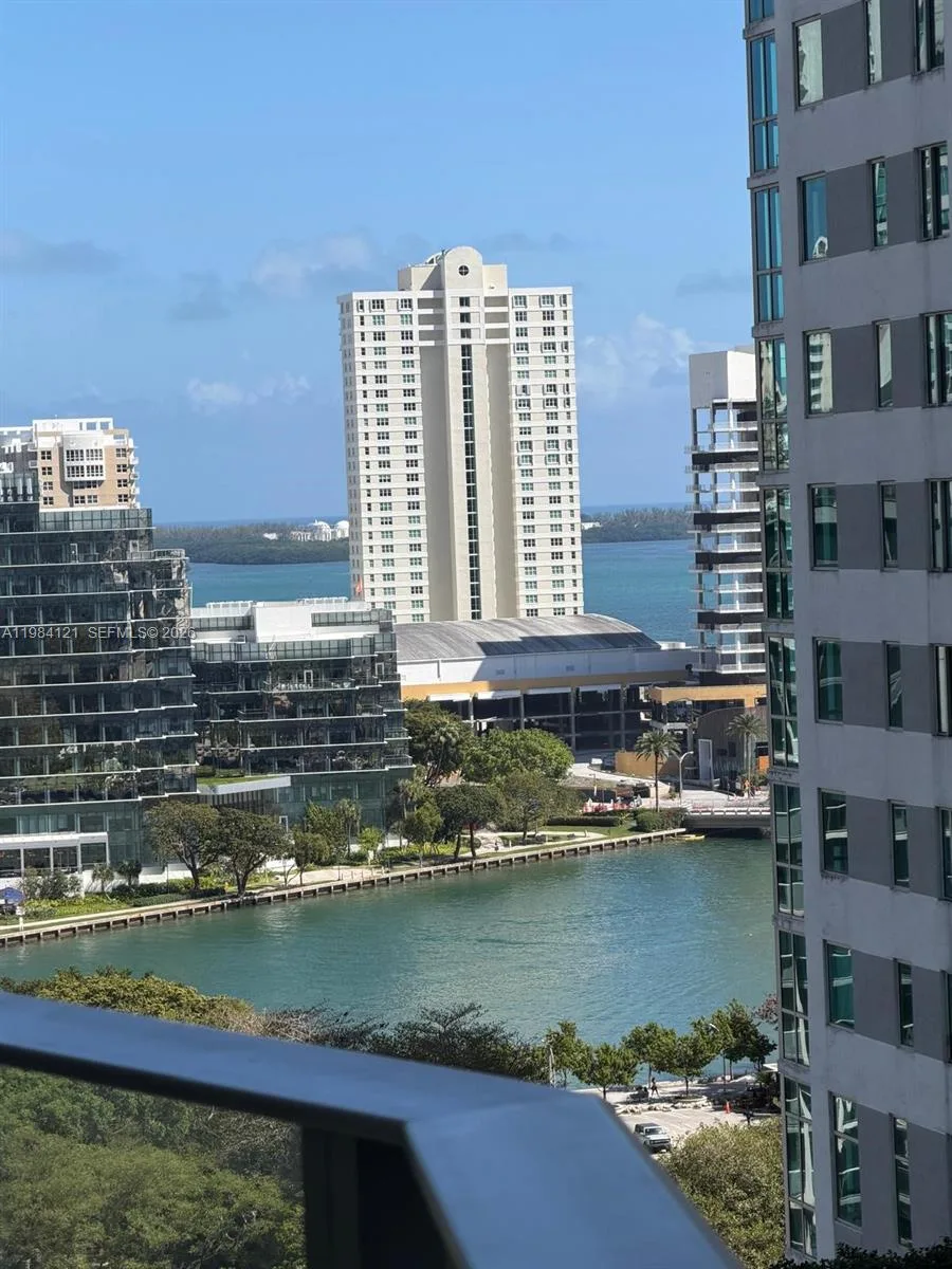 77 SE 5TH ST # 1611, Miami, FL 33131 photo 6