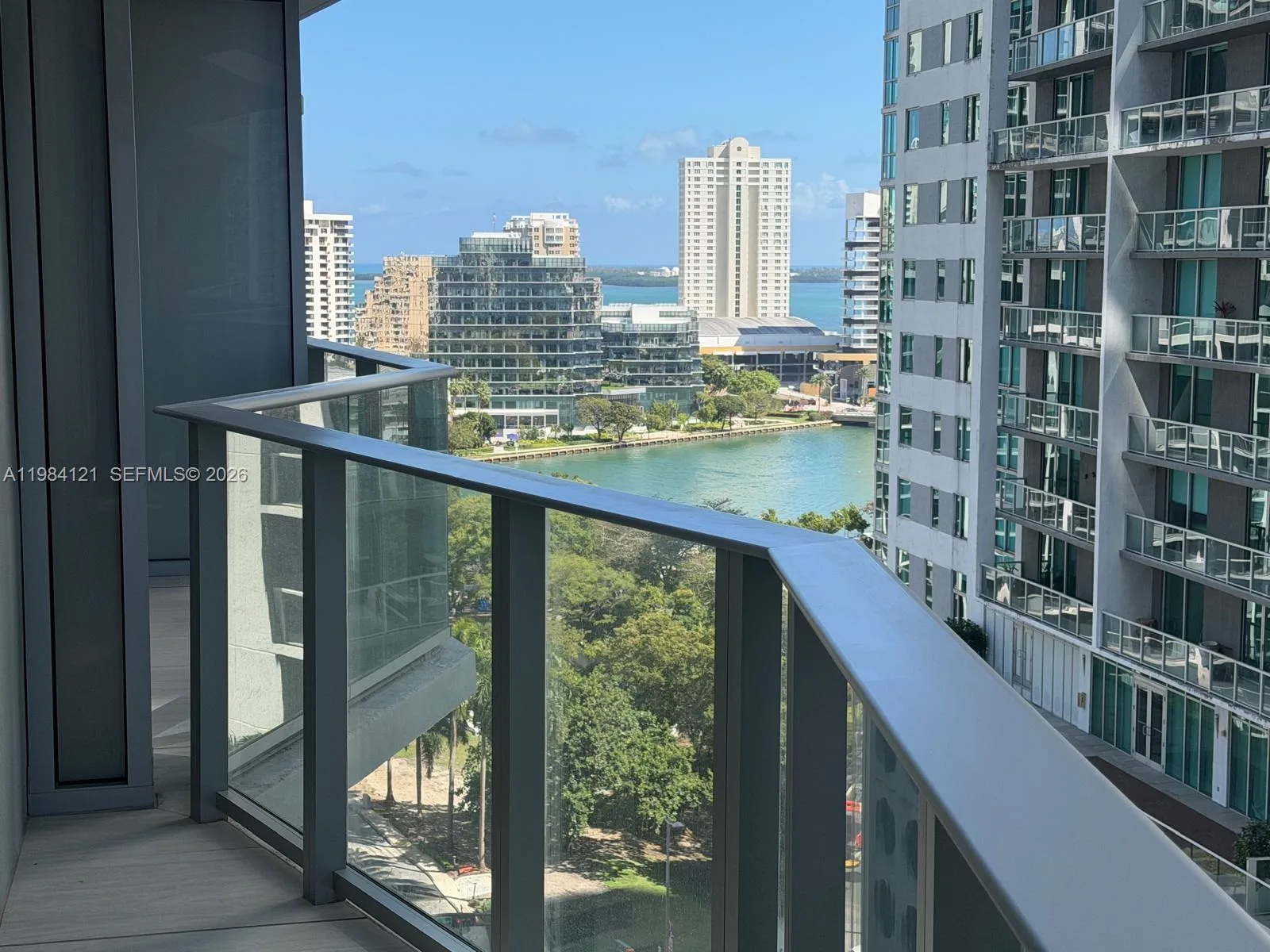 77 SE 5TH ST # 1611, Miami, FL 33131 photo 7