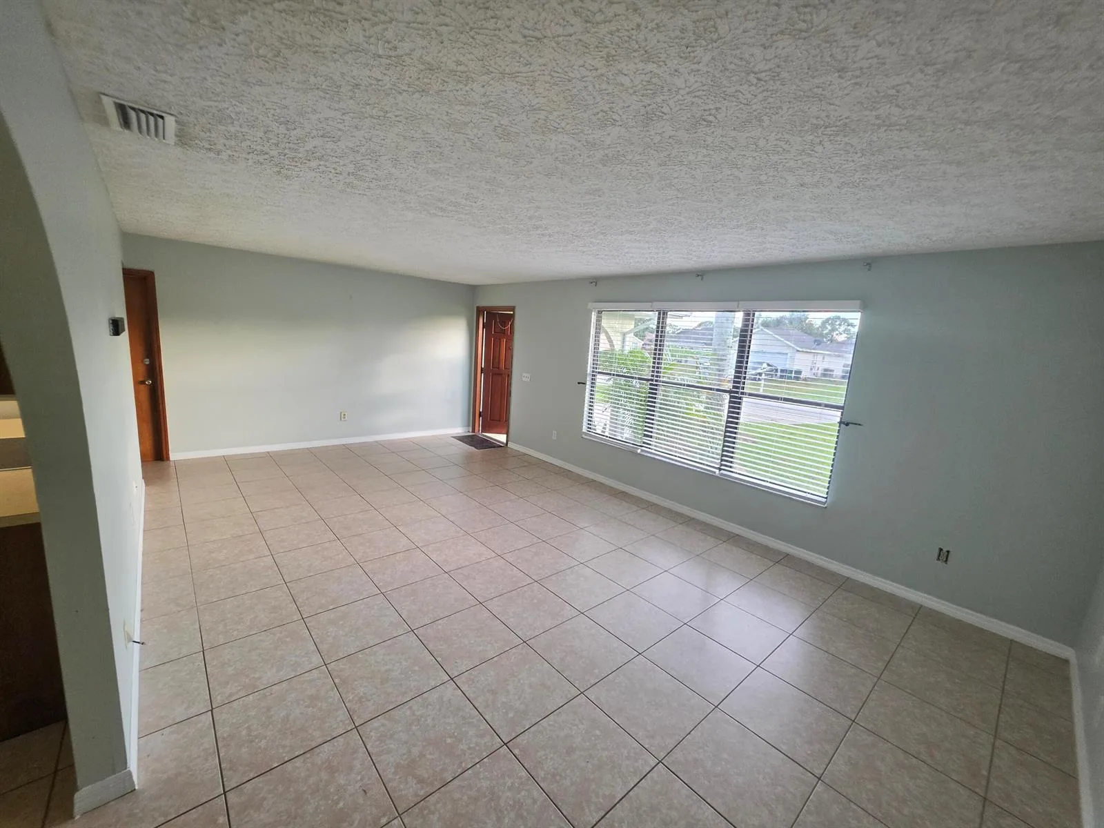 1901 SW Dorado Lane, Port St. Lucie, FL 34953 — zdjęcie 4