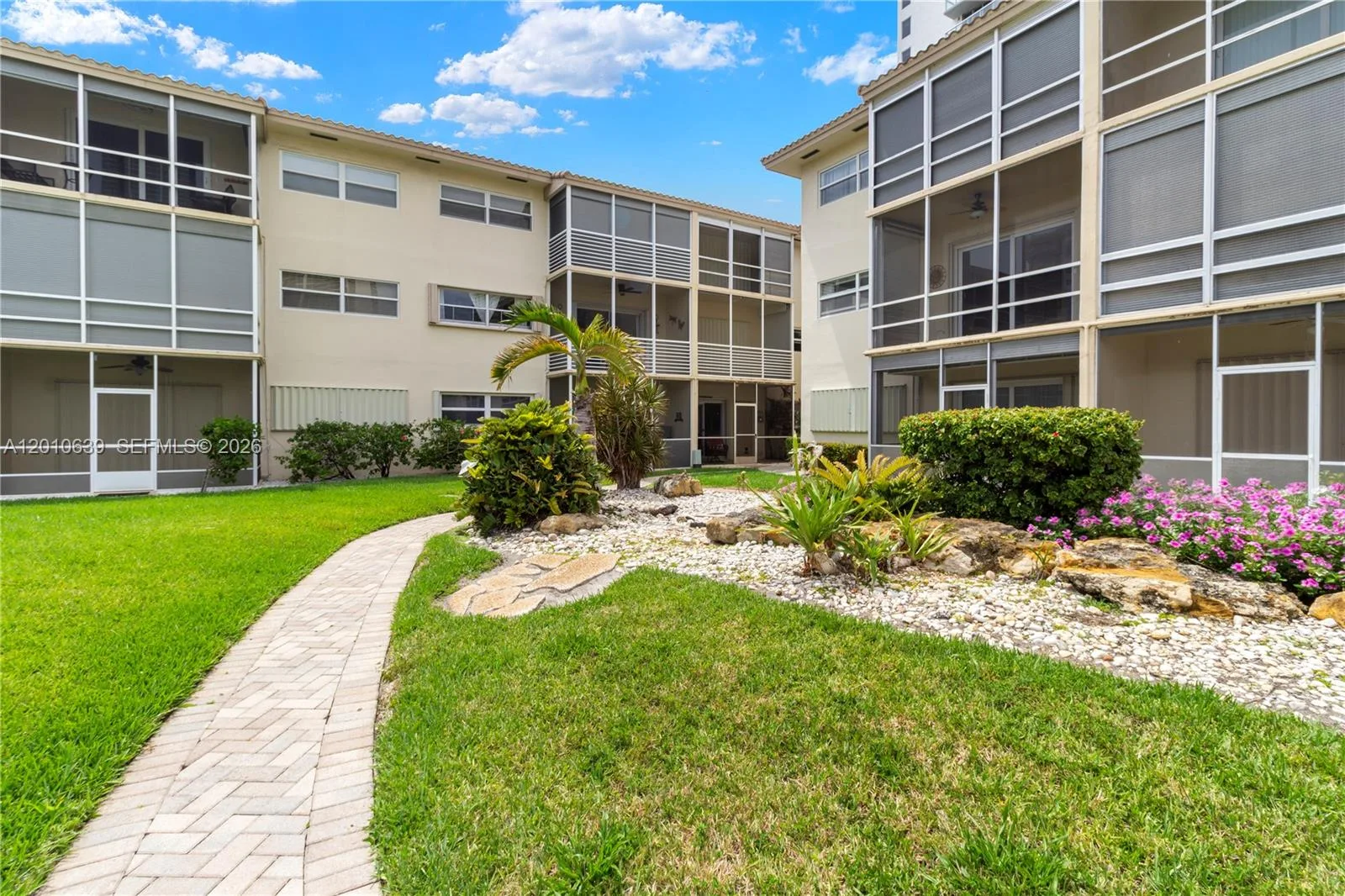 2600 Diana Dr # 119, Hallandale Beach, FL 33009