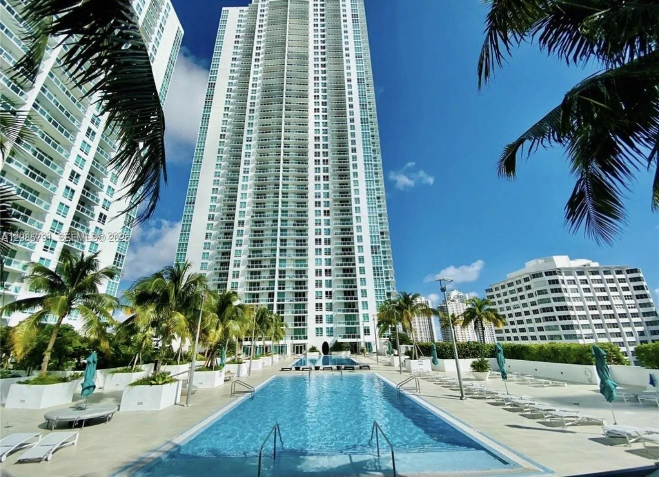 950 Brickell Bay Dr # 3909, Miami, FL 33131