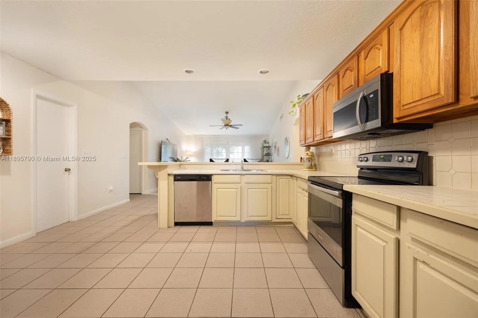 9730 SW 219th St, Cutler Bay, FL 33190 photo 9