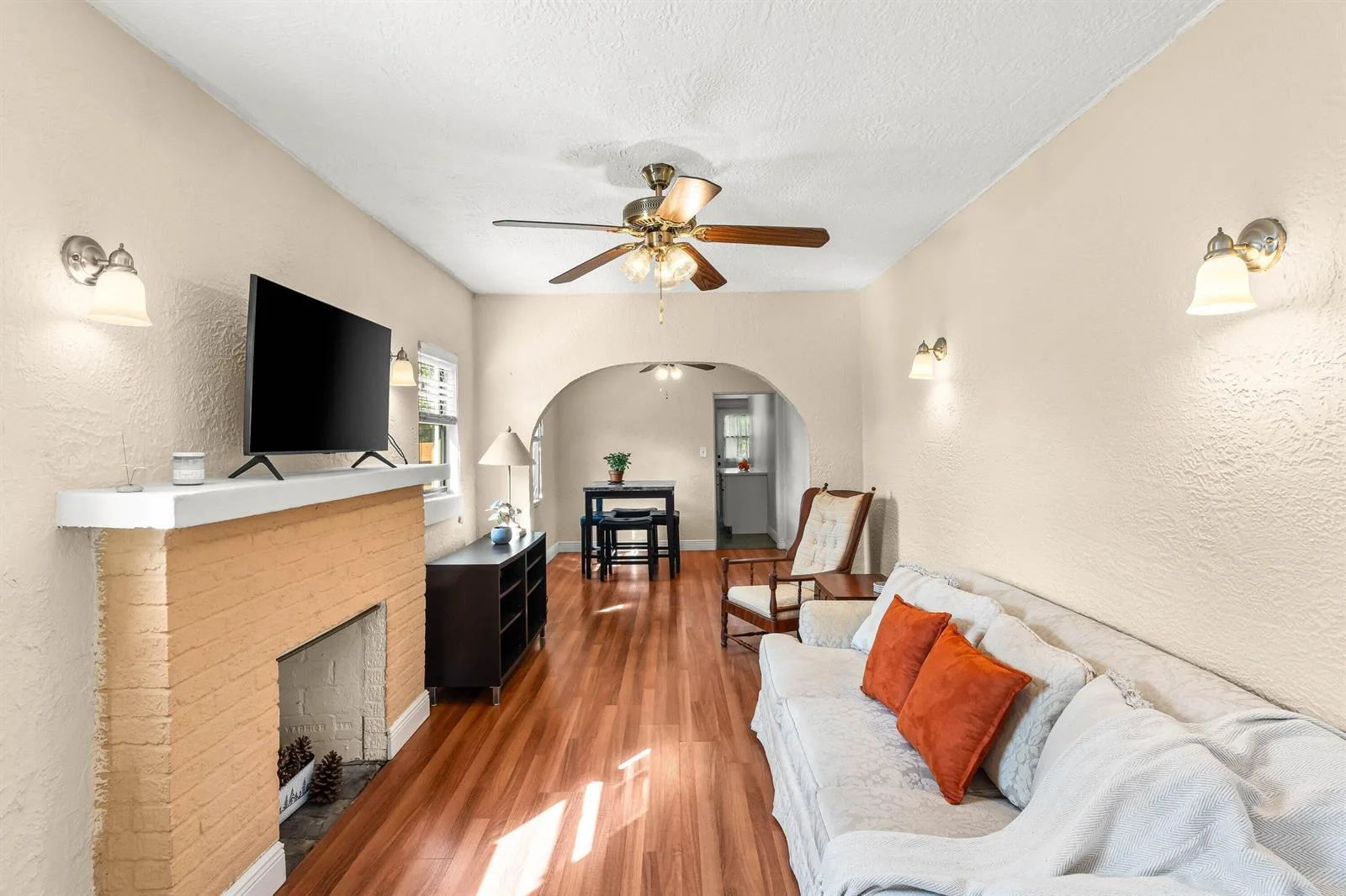 921 S M Street, FL 33460 photo 8