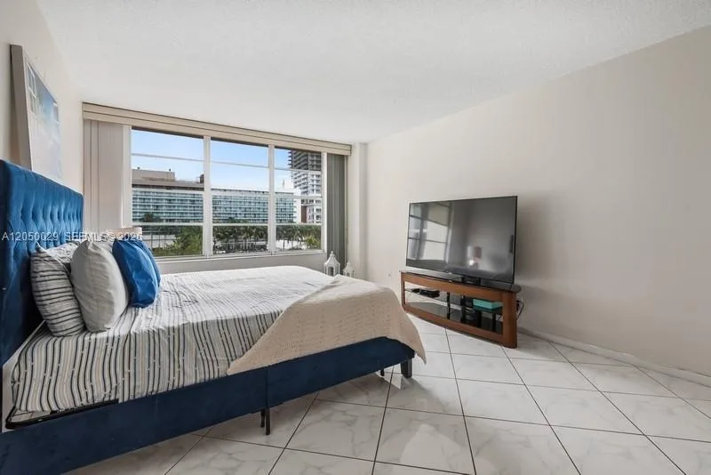 3800 S Ocean Dr # 410, Hollywood, FL 33019 photo 12