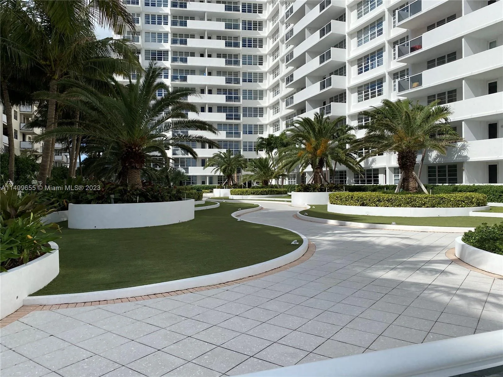 100 Lincoln Rd # 939, Miami Beach, FL 33139 photo 10
