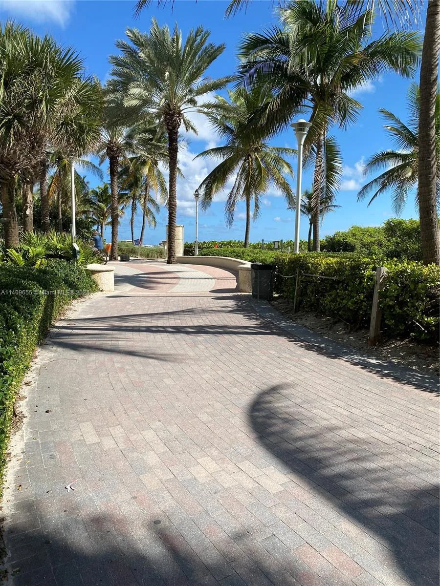100 Lincoln Rd # 939, Miami Beach, FL 33139 photo 8