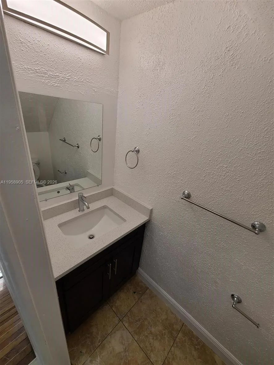 4020 Del Rio Way, Sunrise, FL 33351 photo 10