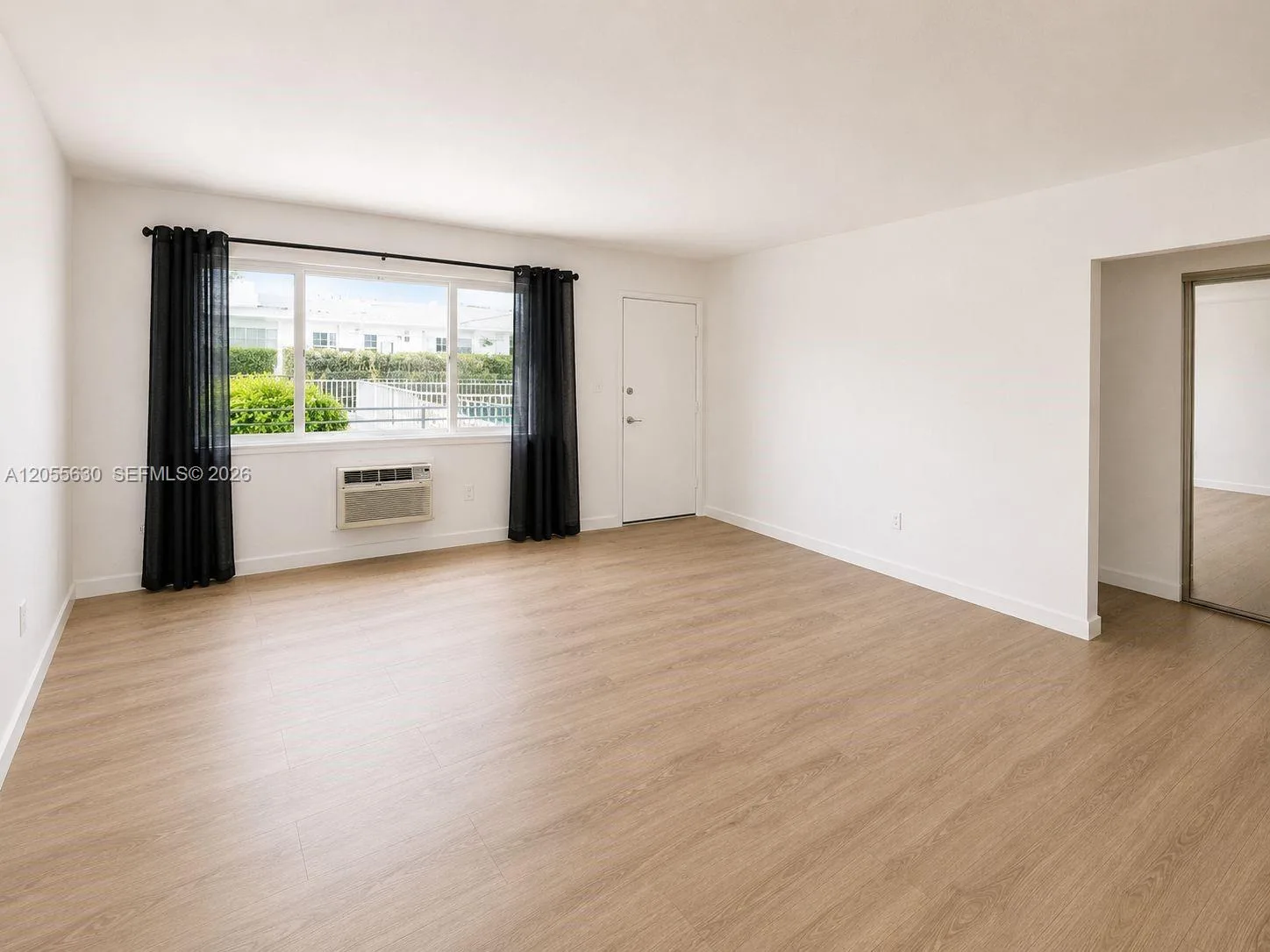 2250 Bay Dr # 4, Miami Beach, FL 33141