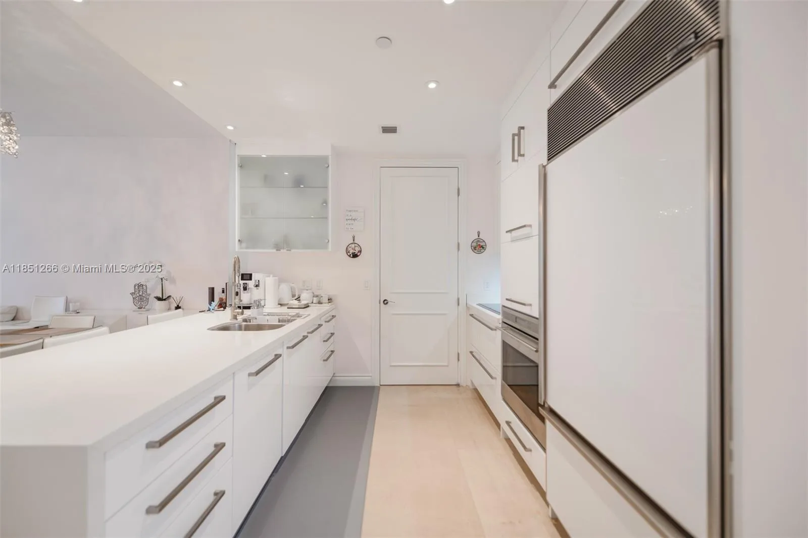 15901 Collins Ave # 1602, Sunny Isles Beach, FL 33160 photo 8