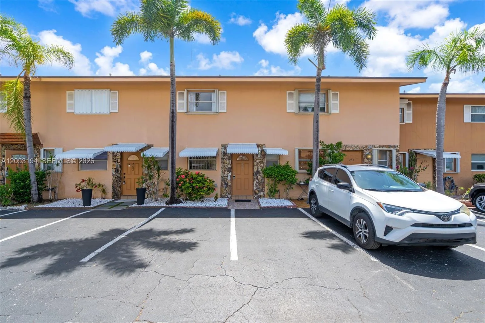 450 SE 7th St # 261, Dania Beach, FL 33004