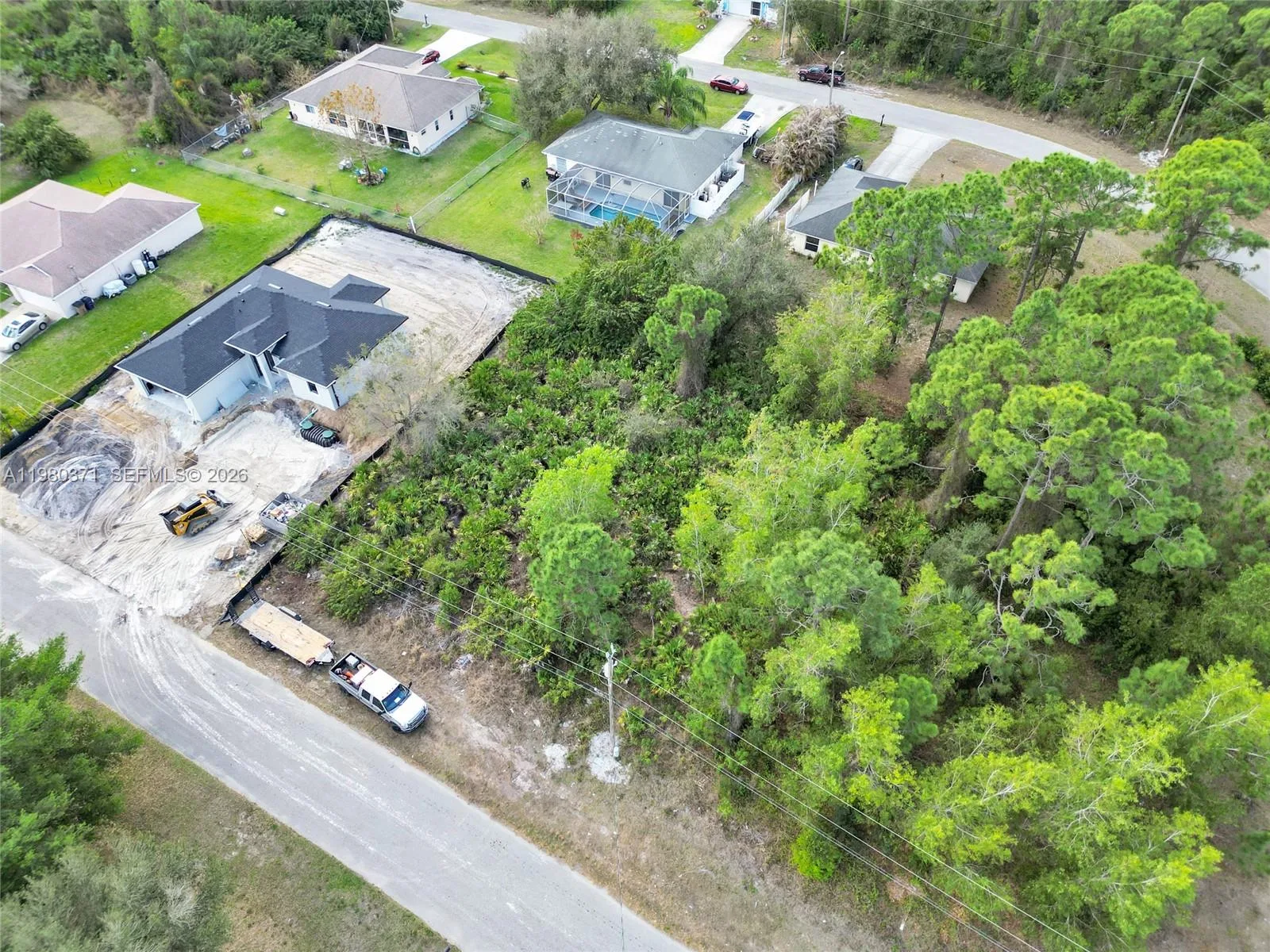 638 DAUPHINE AVE S, Lehigh Acres, FL 33974