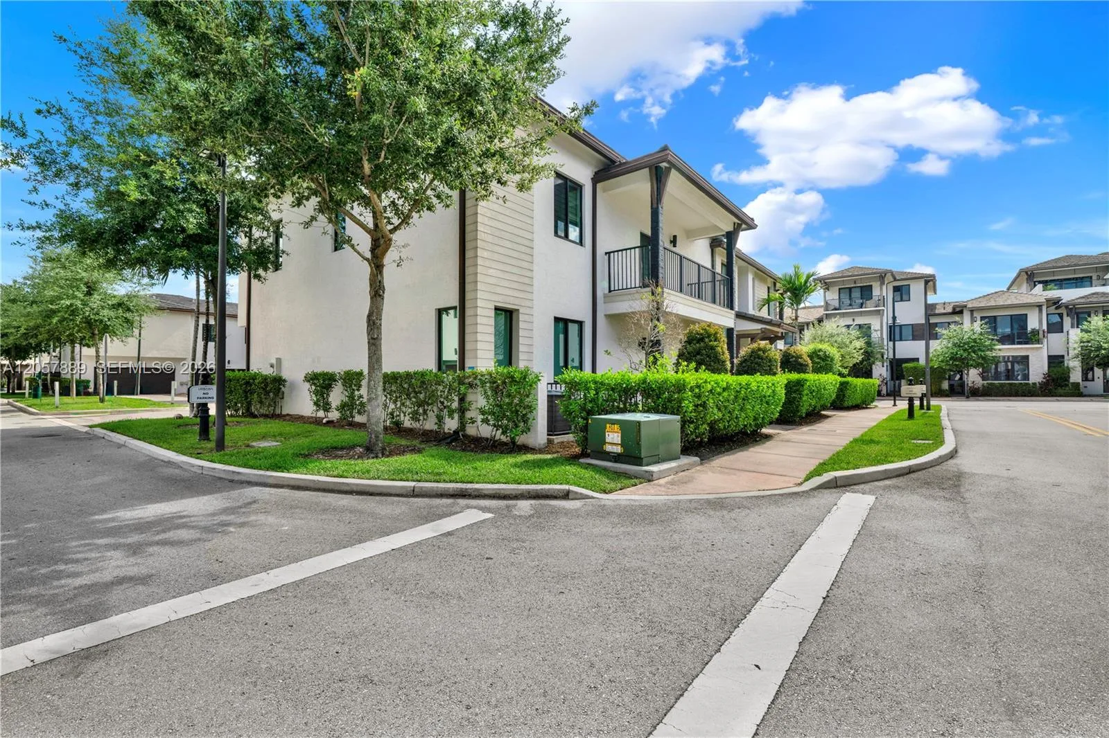 4971 NW 84th Ave, Doral, FL 33166 photo 3