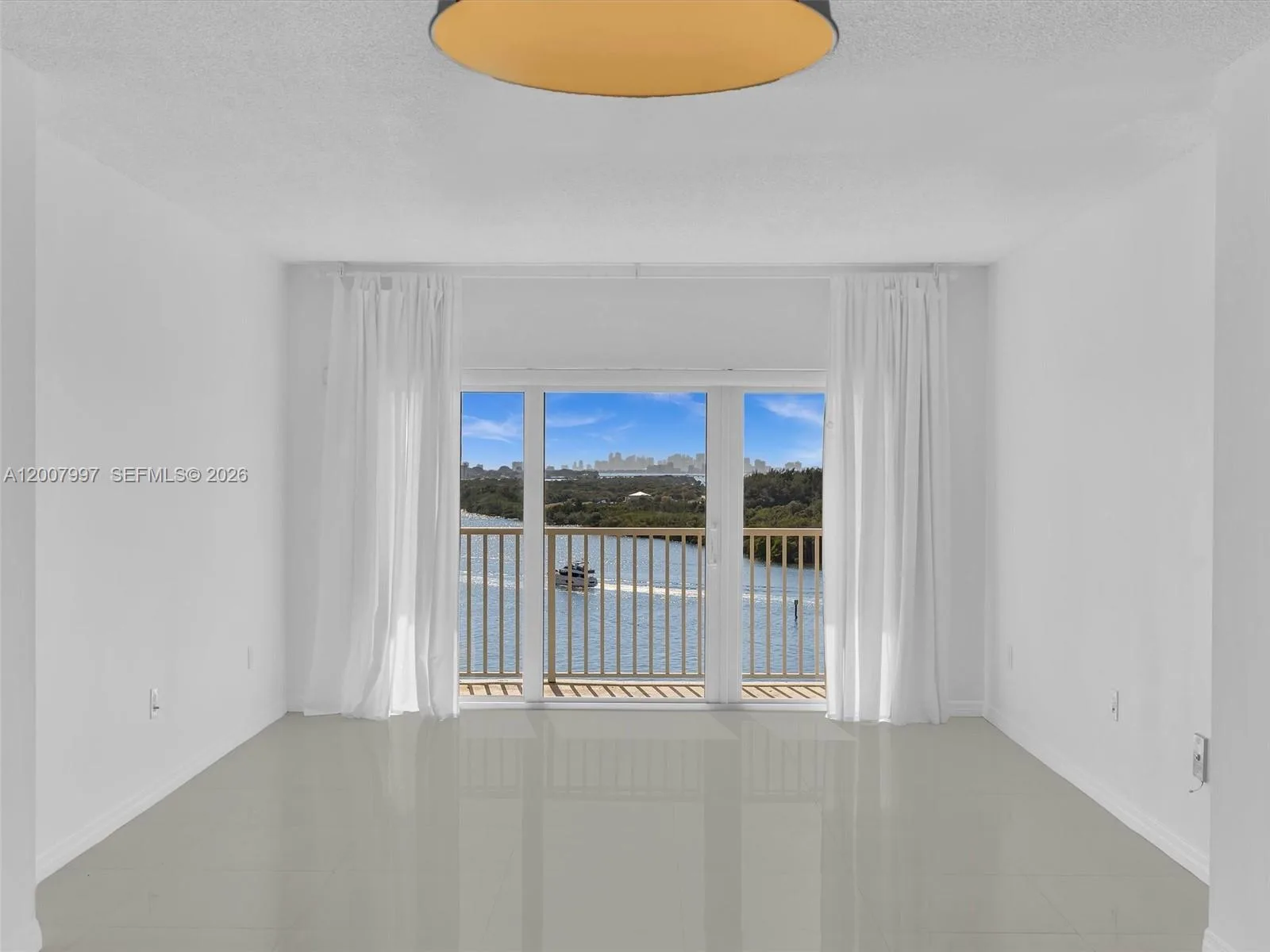 300 Bayview Dr # 902, Sunny Isles Beach, FL 33160 photo 11