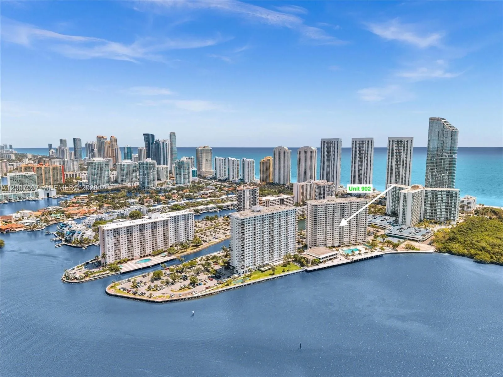 300 Bayview Dr # 902, Sunny Isles Beach, FL 33160 photo 2