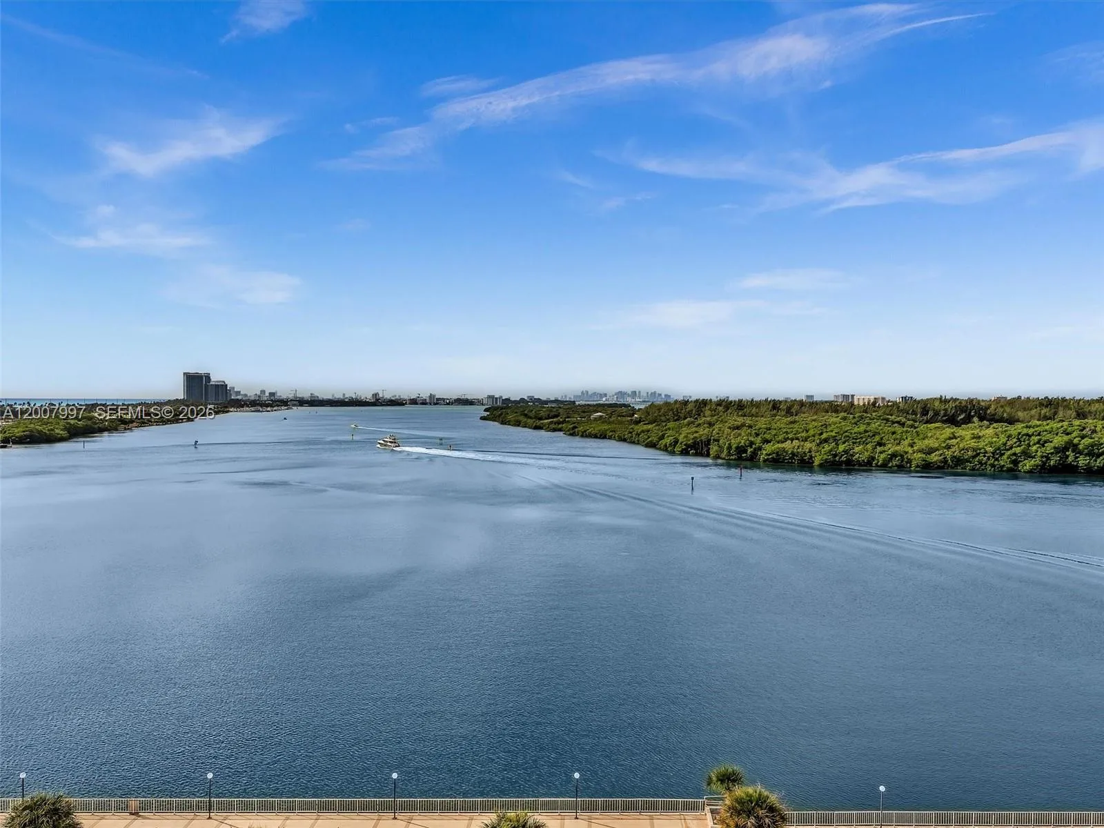 300 Bayview Dr # 902, Sunny Isles Beach, FL 33160 photo 4