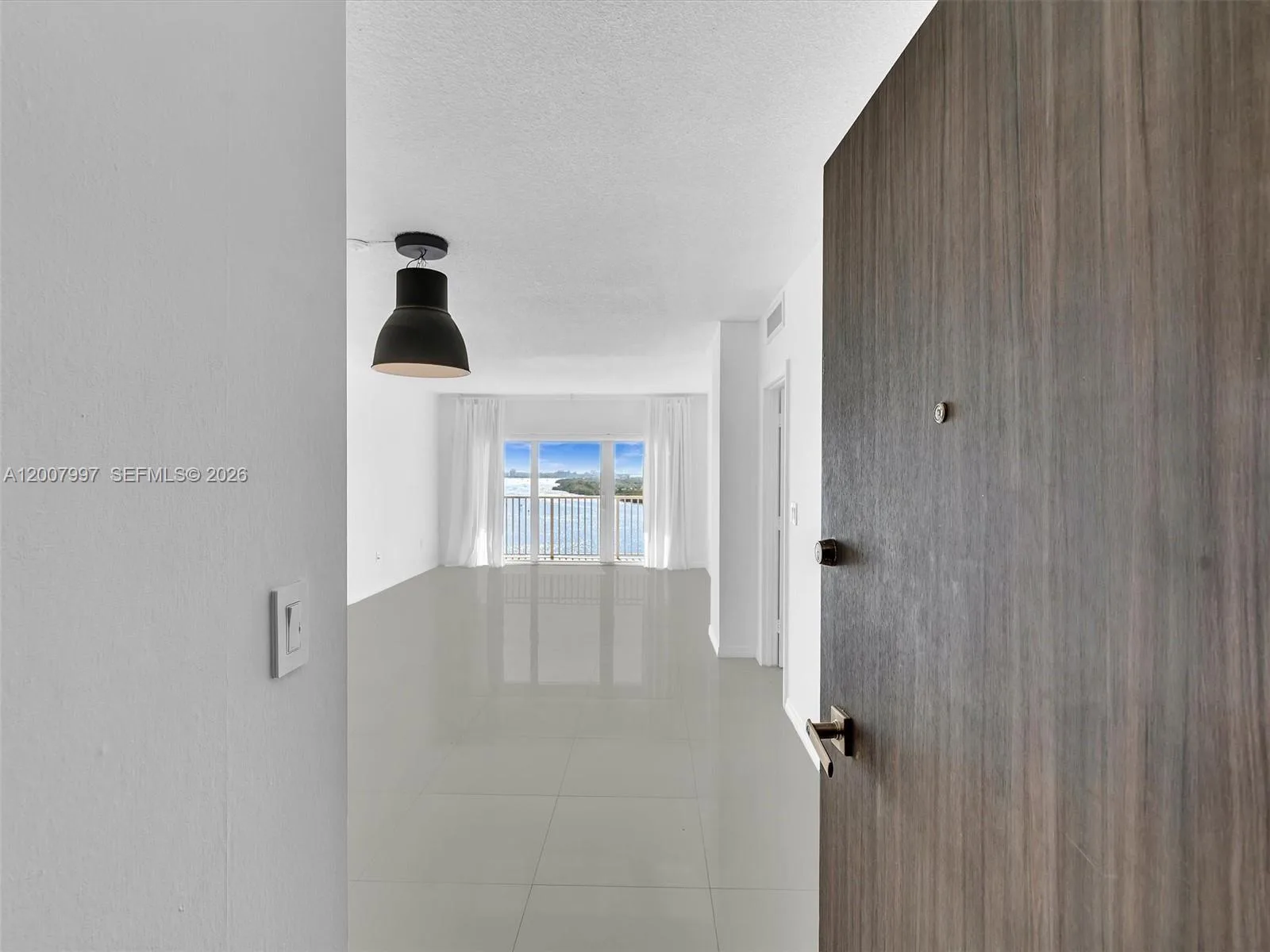 300 Bayview Dr # 902, Sunny Isles Beach, FL 33160 photo 6