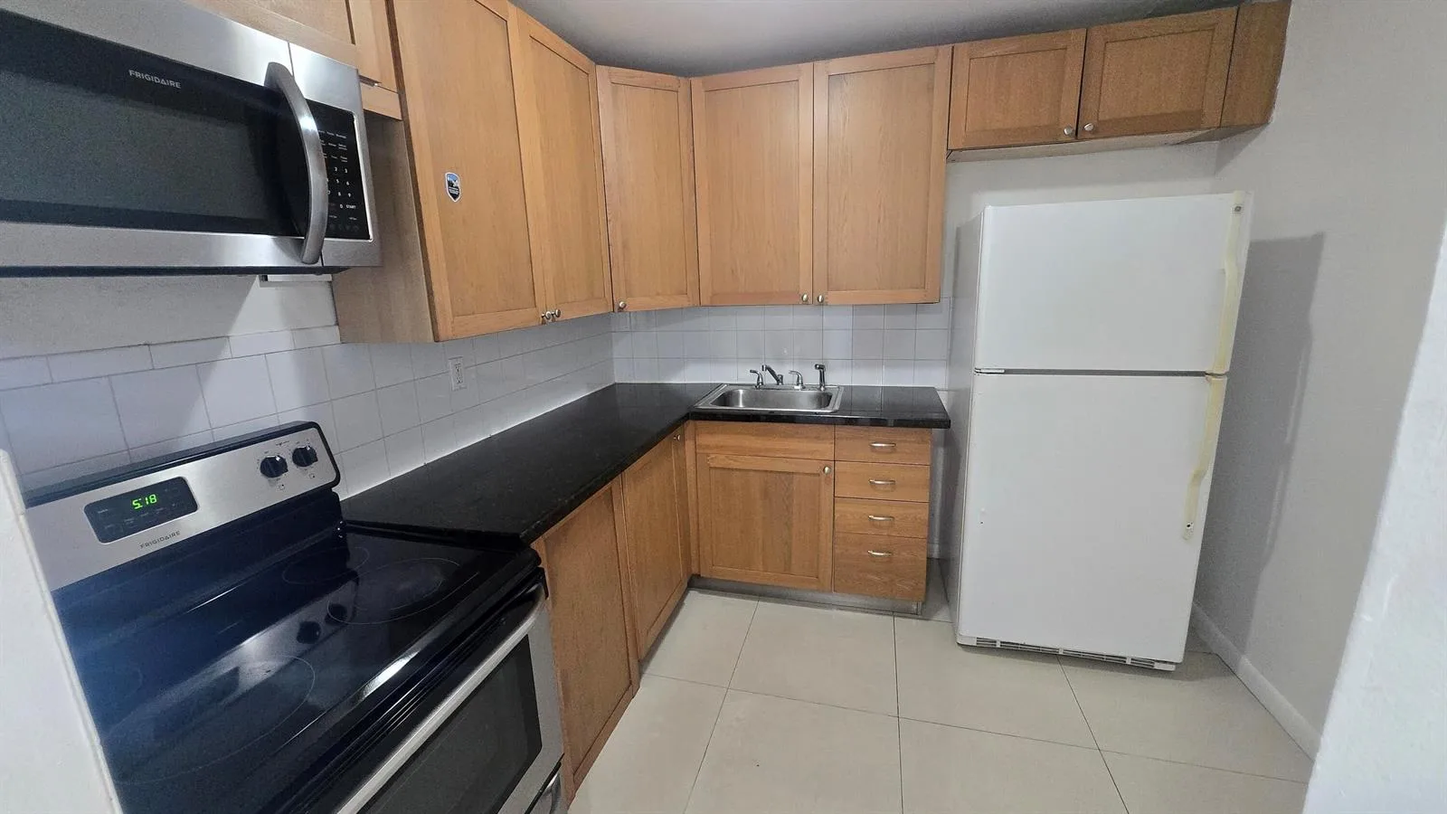 15221 NE 6th Avenue # A210, Miami, FL 33162