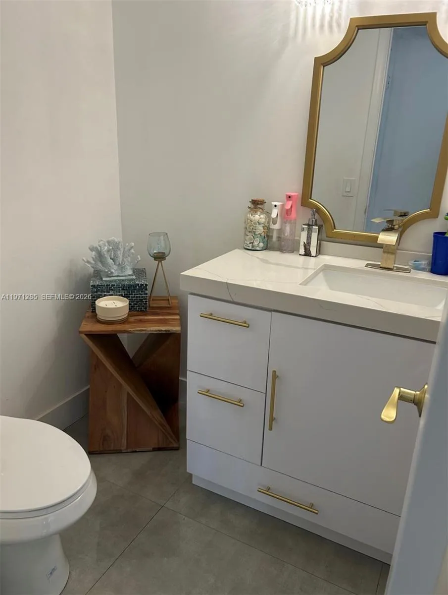 2308 NE 7th St # 29, Hallandale Beach, FL 33009 photo 5