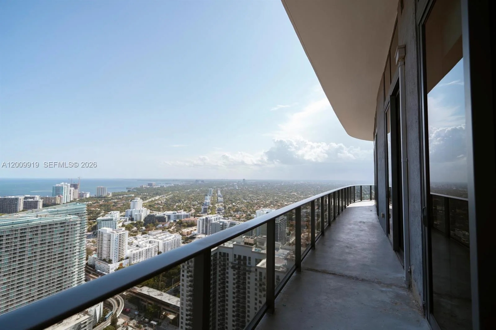 45 SW 9th St # 4906, Miami, FL 33130 photo 6