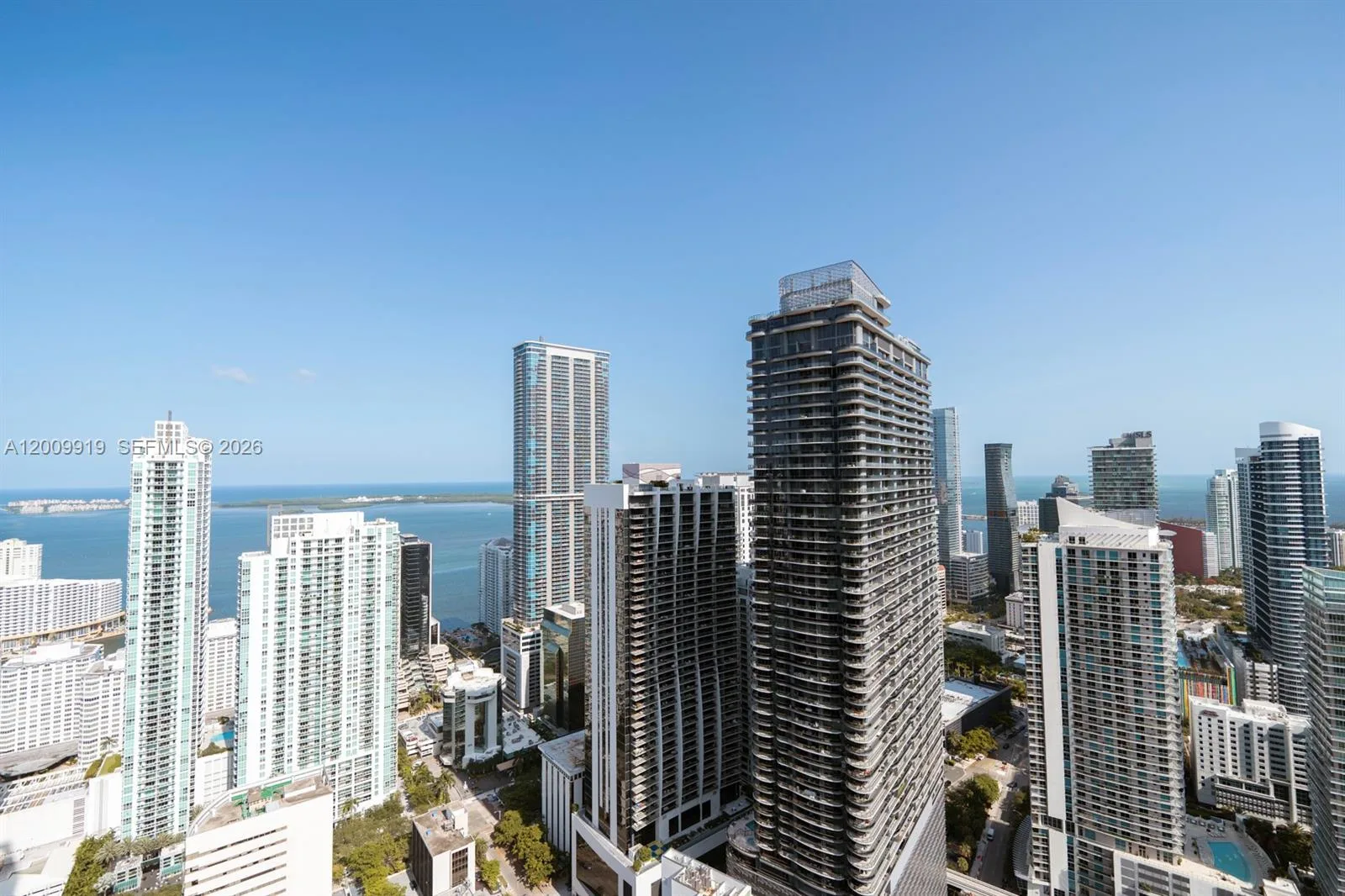 45 SW 9th St # 4906, Miami, FL 33130 photo 8