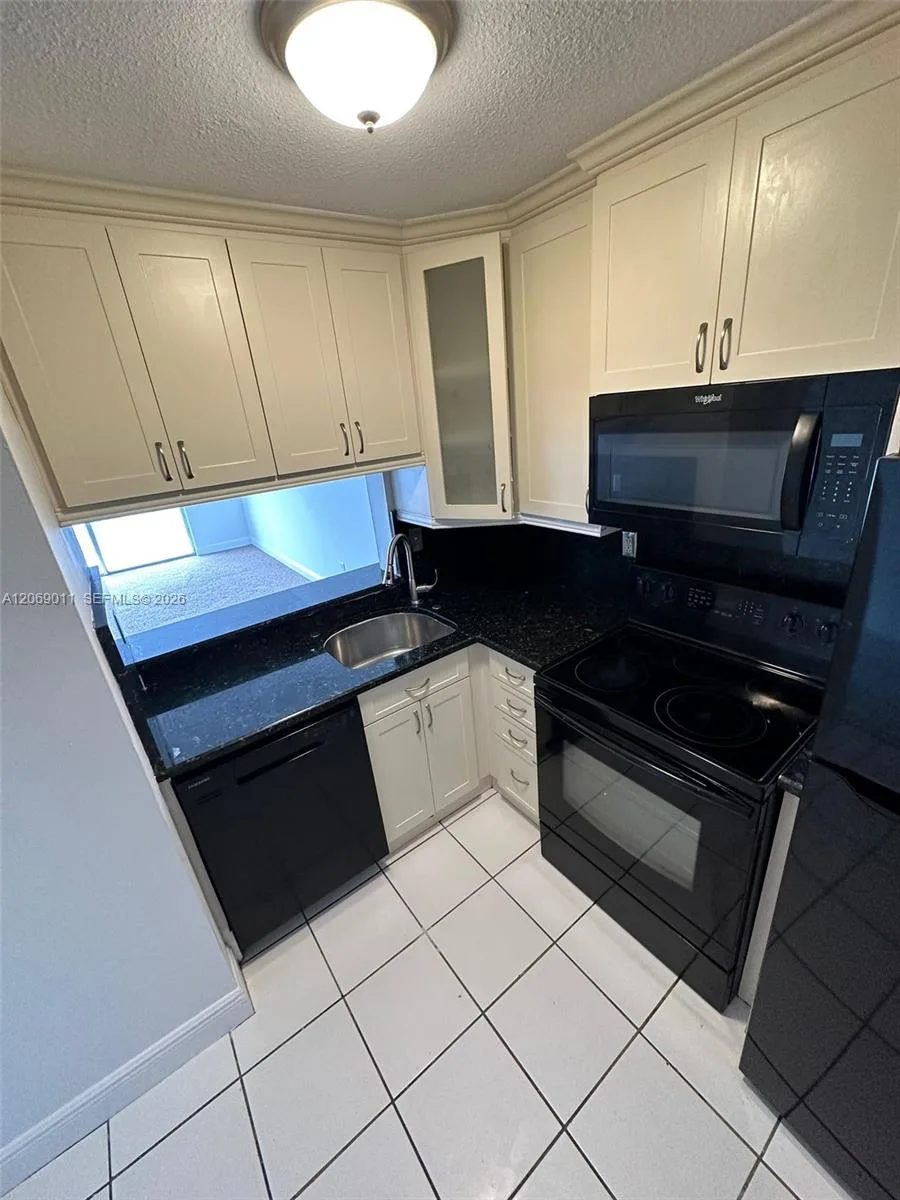 488 NW 165th St Rd # B-614, Miami, FL 33169 photo 5