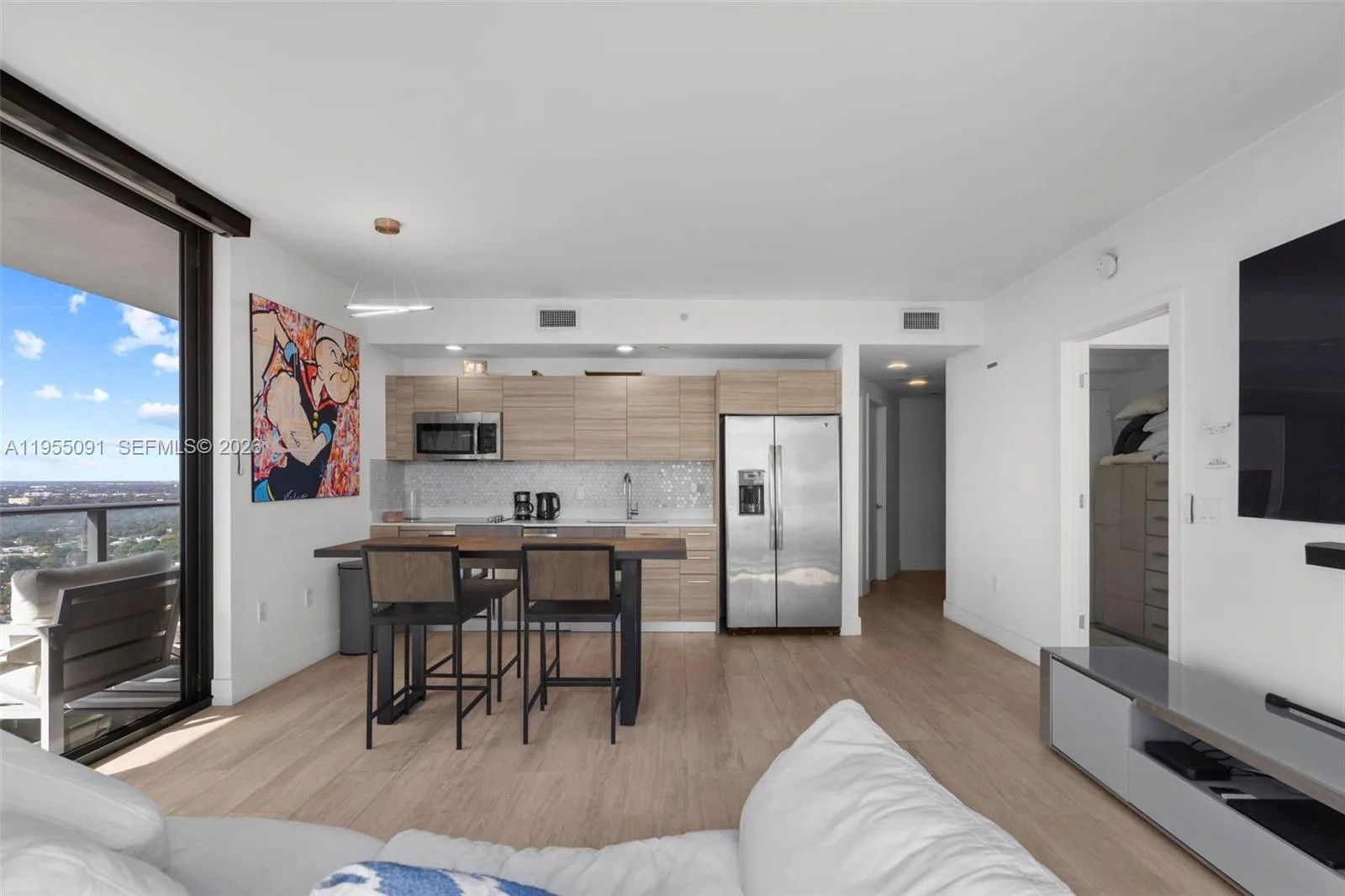 121 NE 34th St # 3001, Miami, FL 33137 photo 2
