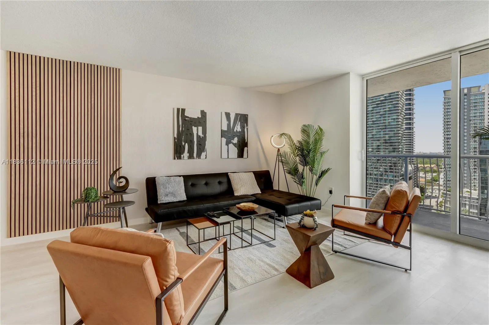 1200 Brickell Bay Dr # 2424, Miami, FL 33131